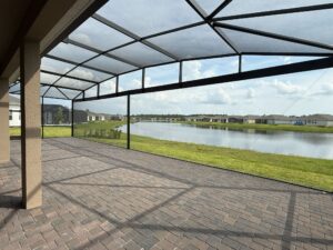 20×20 vs 18×14: Which Screen Mesh Is Better for Florida Patios